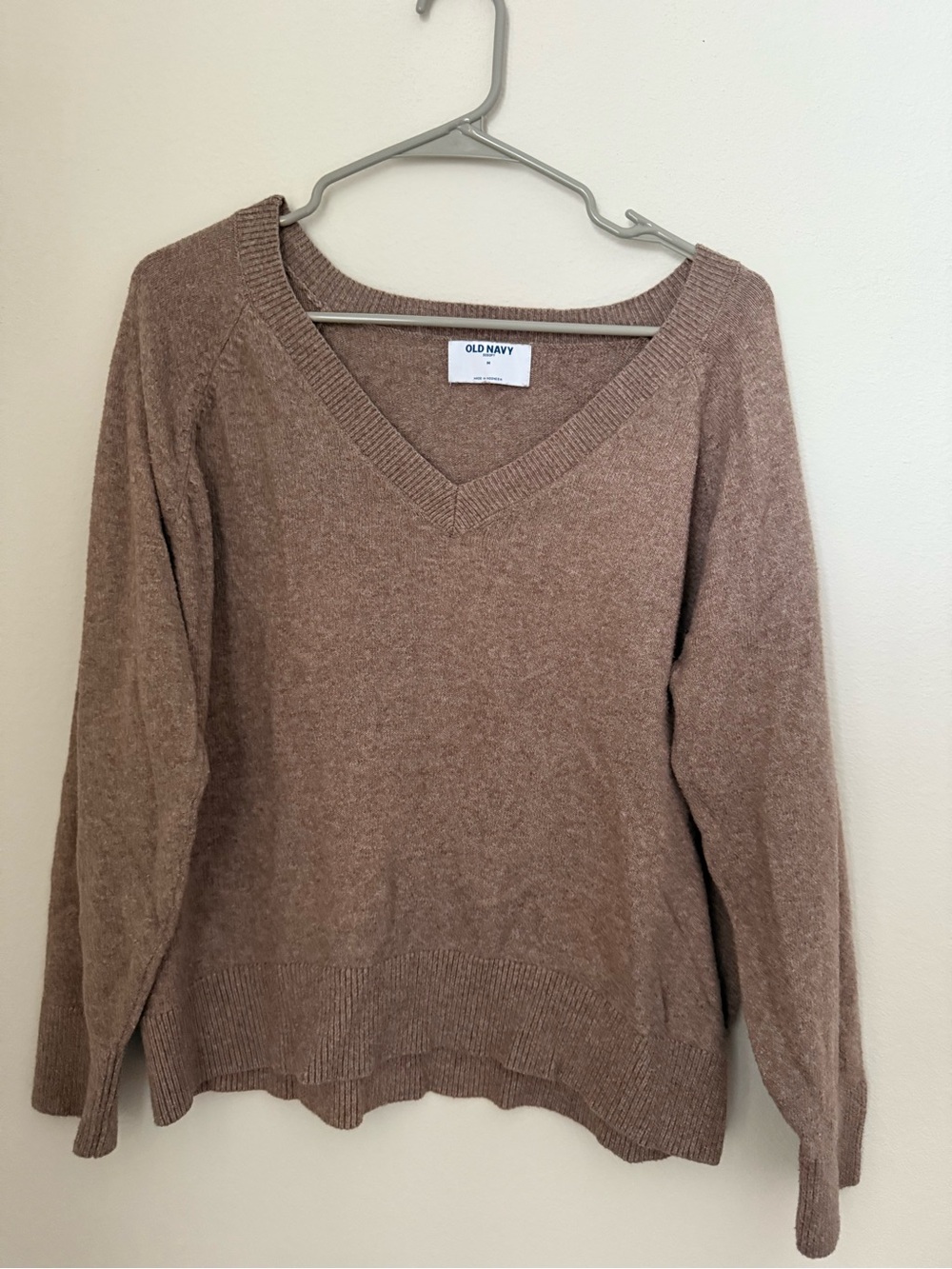 Old Navy Soft V-Neck Sweater in Taupe Brown